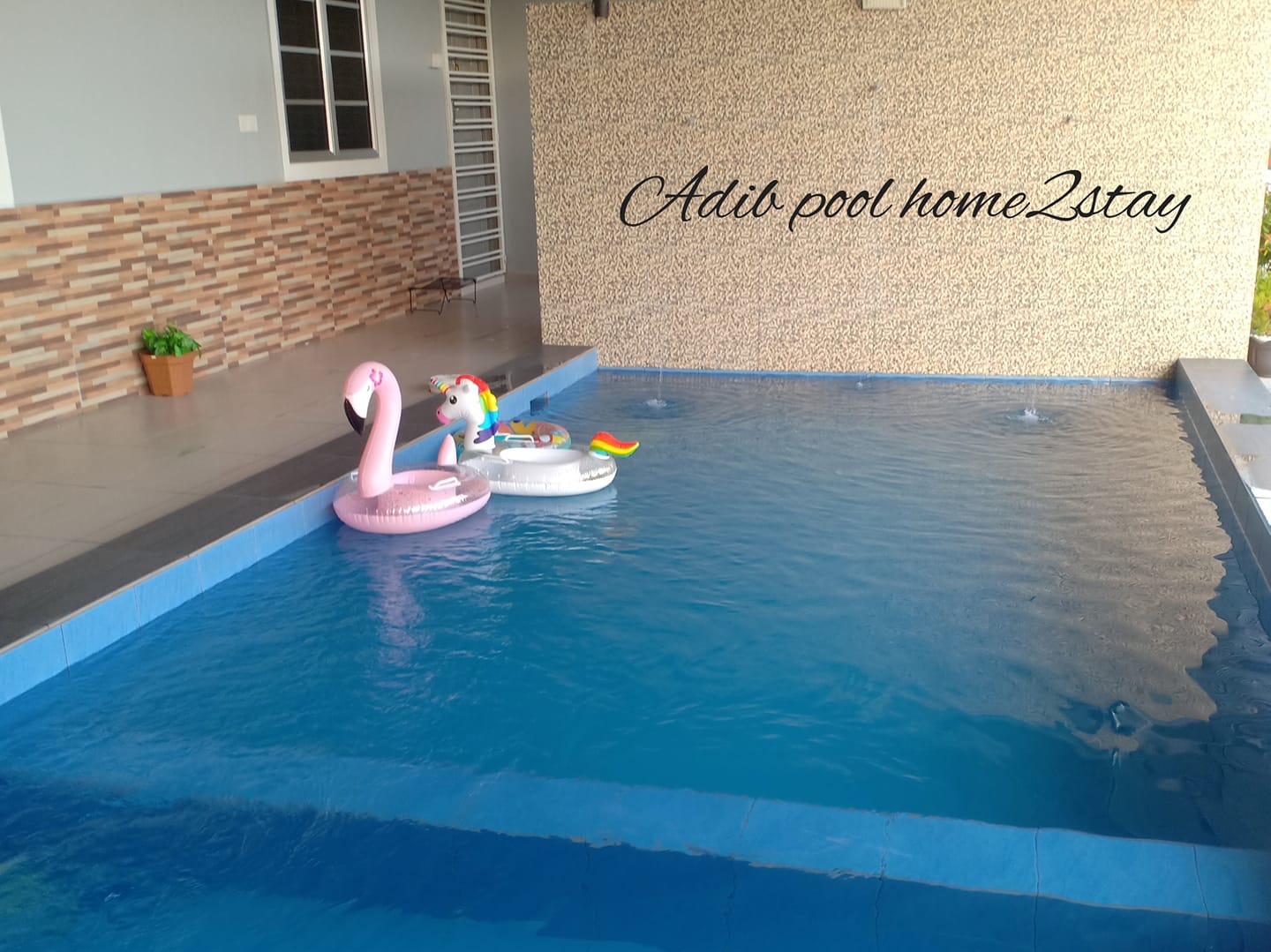 Pool Home2stay Melaka