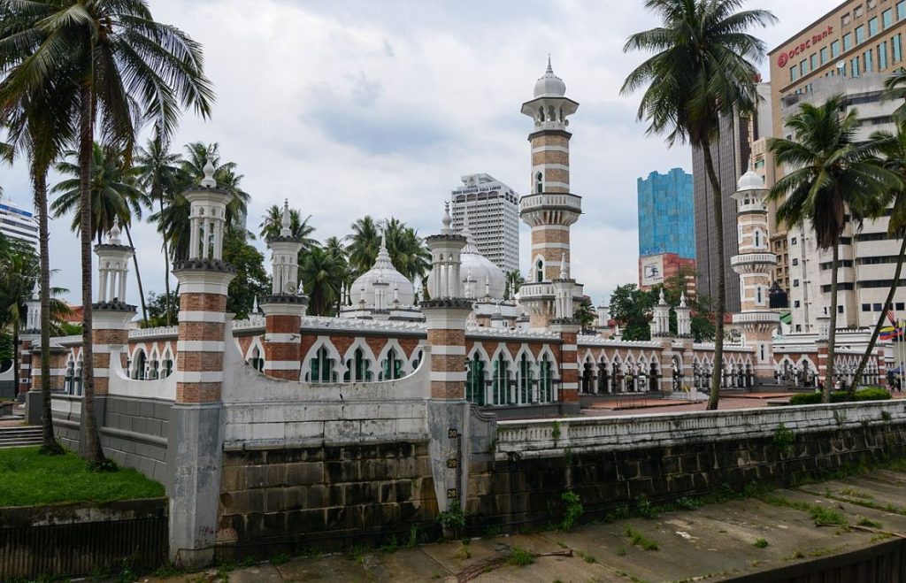 tempat menarik di kuala lumpur masjid jamek