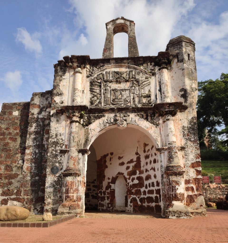 tempat bersejarah di Melaka A Famosa